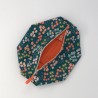 Trousse cosmétique petites fleurs sur fond vert