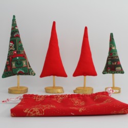 Forêt de sapins - Imprimé décors de Noel avec des pieds dorés