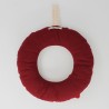 Couronne de Noel imprimé cœurs et décorée d'étoiles rouges